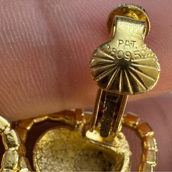 Gorgeous Vintage Vendome Uranium Crystal Rhinestones Clip On Pear Earrings - Picture 8 of 11